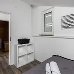 2 Bedroom In דירה *