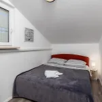 2 Bedroom In דירה